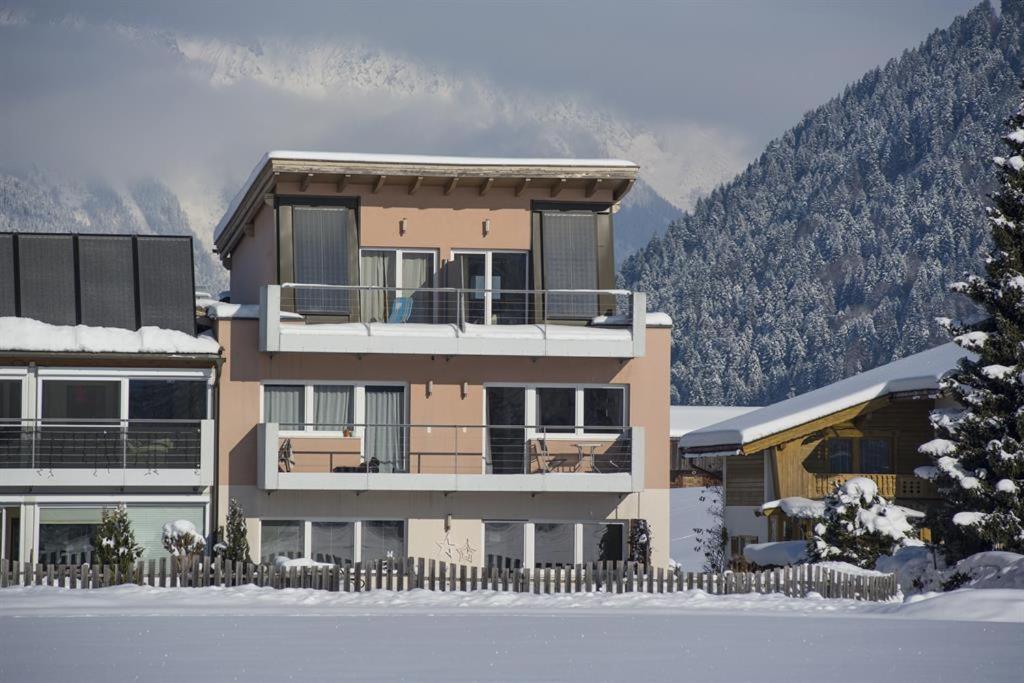 Appartement Raffael Itter Esterno foto